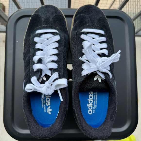 Adidas Originals NIB Gazelle Adv Black Suede Sneakers - Picture 2 of 13